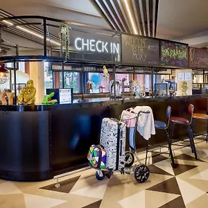 Moxy Luxembourg Airport Hotel Niederanven